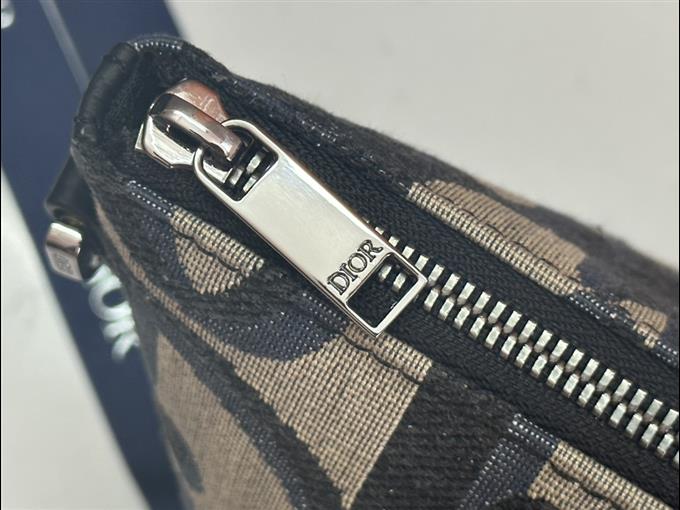 2025228Y 550P203145988